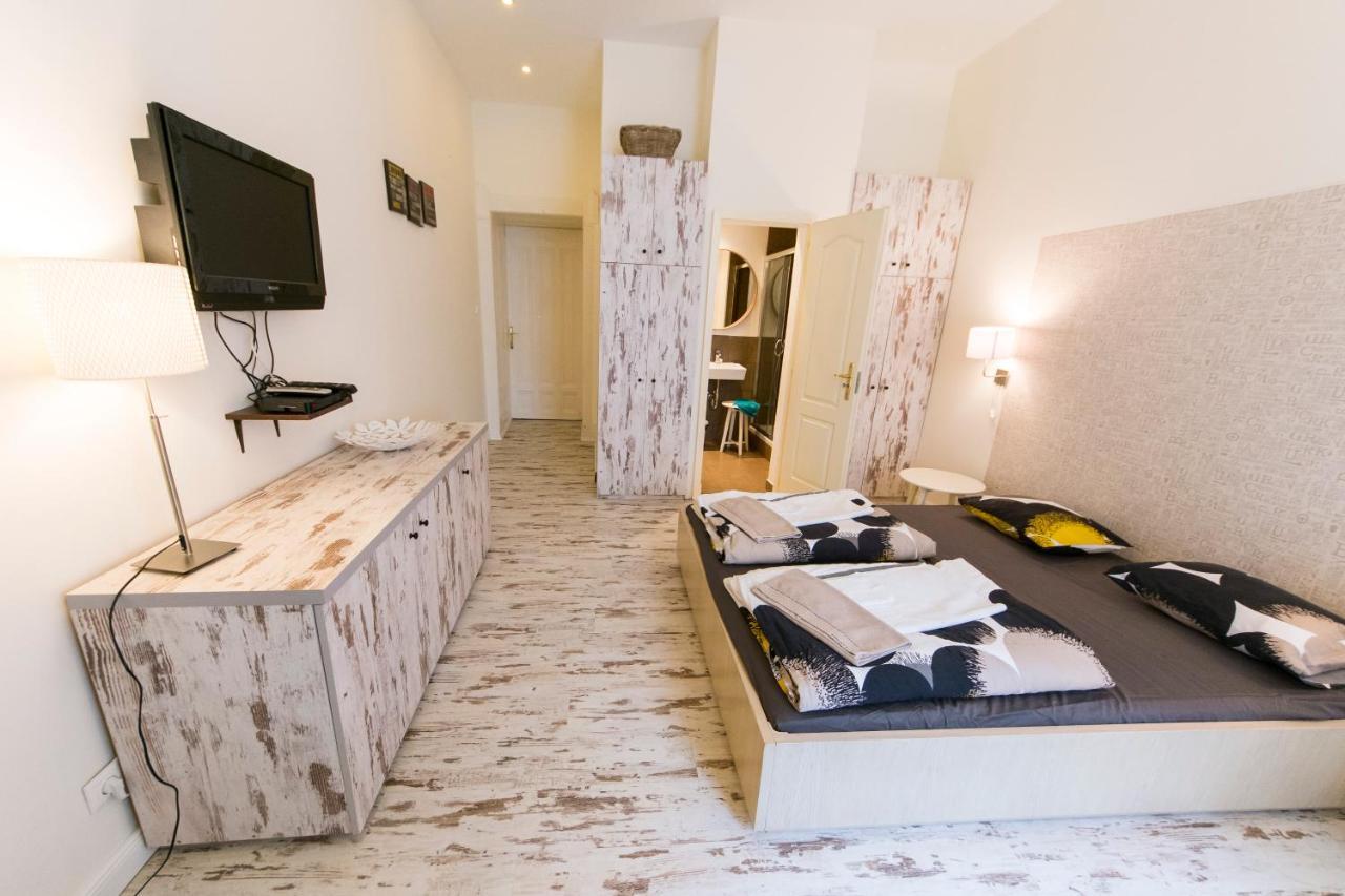 Central 5 Guest House Budapest Exterior foto